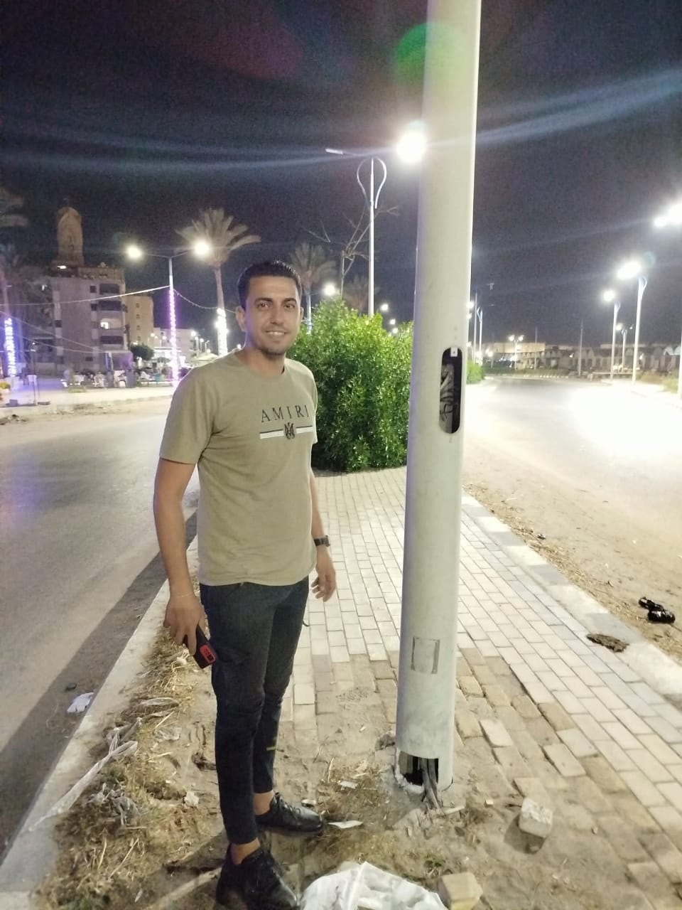 فني الكهرباء فادي فوزي