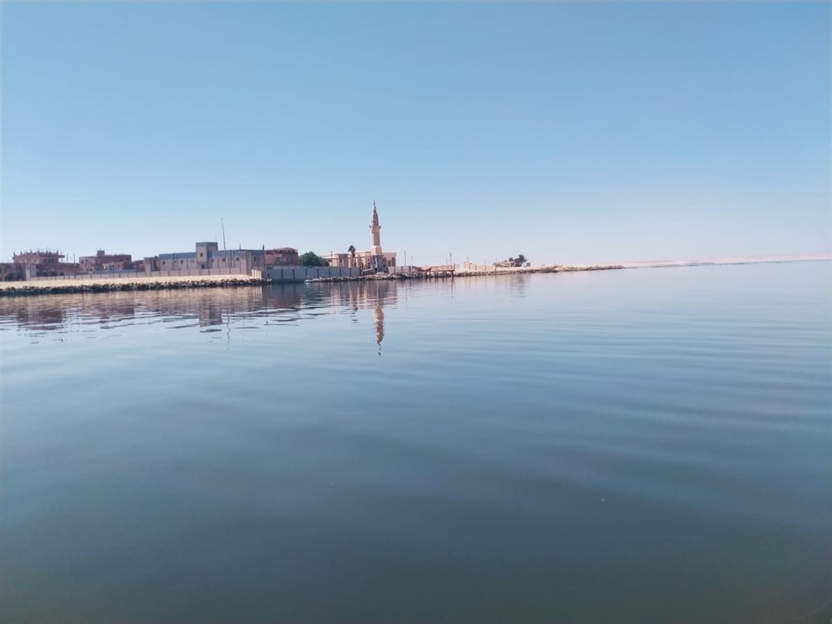 السكرتير العام والمساعد ورئيس مركز ابشواى بجولة ميدانية لمتابعة حظر الصيد الجائر ببحيرة قارون