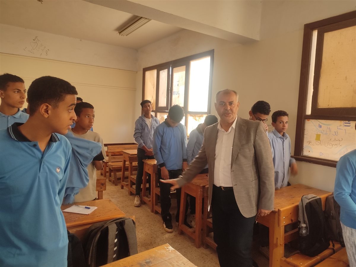 مدير عام إدارة أبشواي التعليمية يتفقد مدارس قطاع أبو جنشو وأبشواي