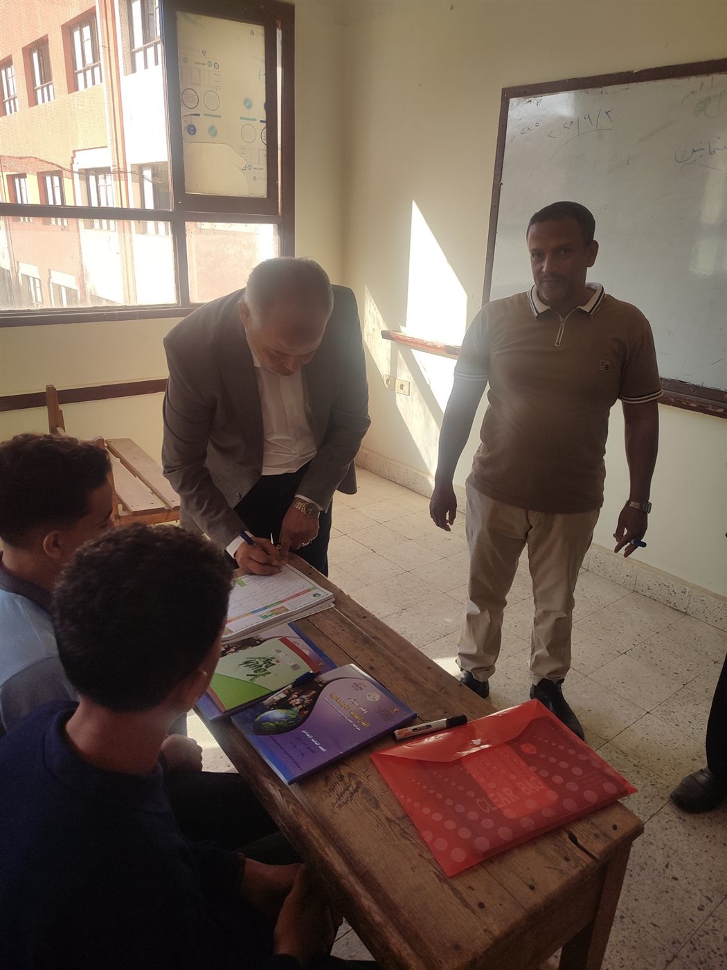 مدير عام إدارة أبشواي التعليمية يتفقد مدارس قطاع أبو جنشو وأبشواي