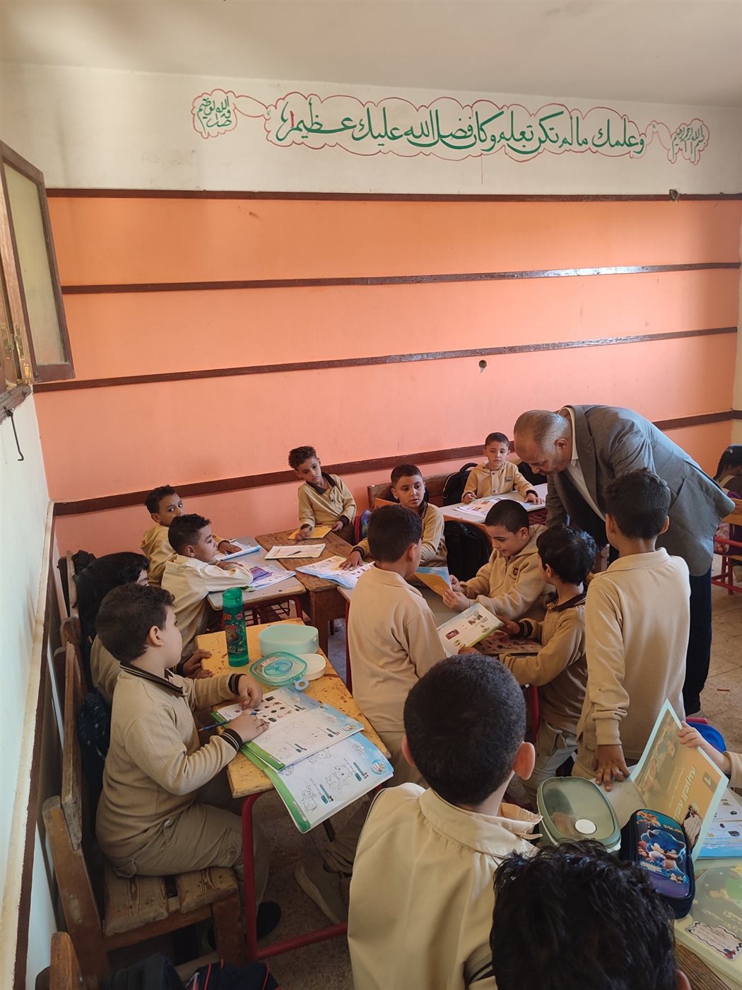 مدير عام إدارة أبشواي التعليمية يتفقد مدارس قطاع أبو جنشو وأبشواي