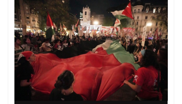 مظاهرات في بوينس ايرس دعما لأسطول الصمود
