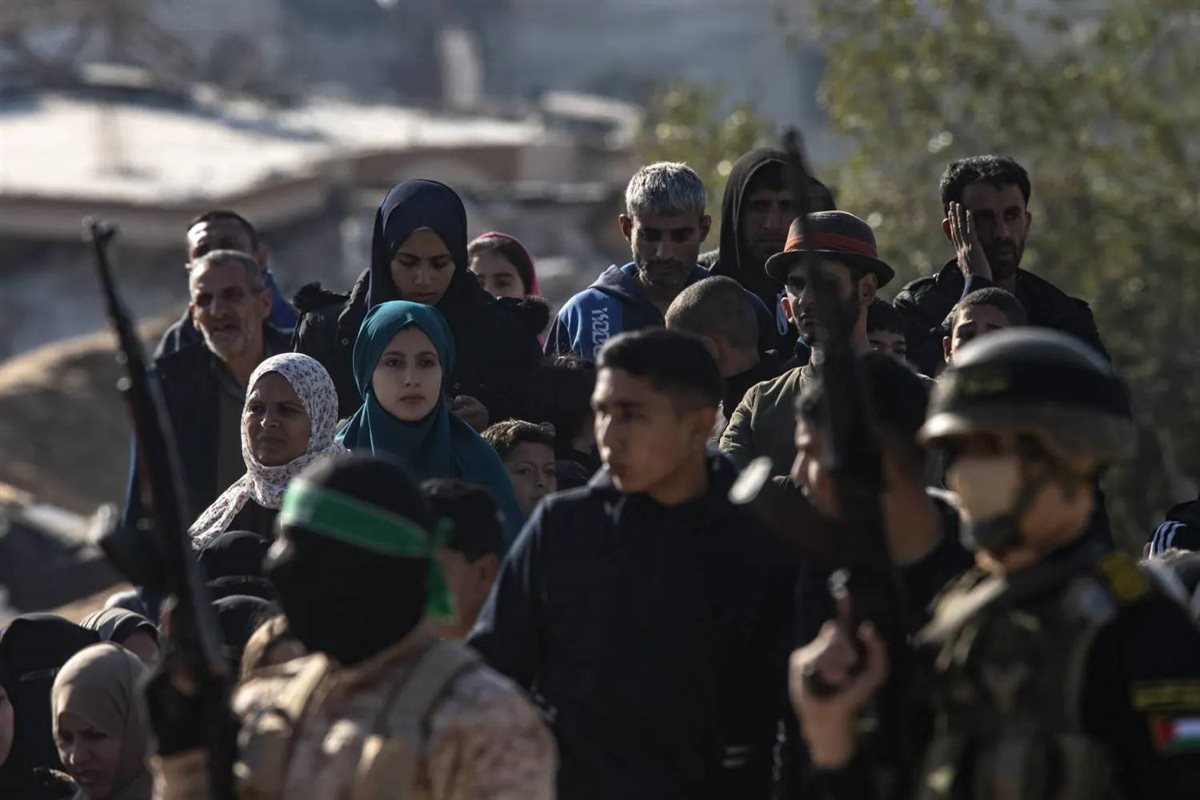 صورة أرشيفية لعناصر القسام