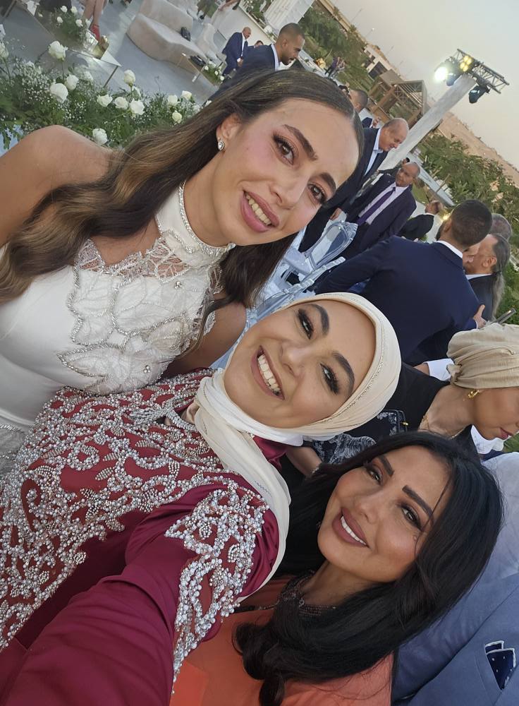 الإعلامي خيري رمضان يحتفل بعقد قران نجله