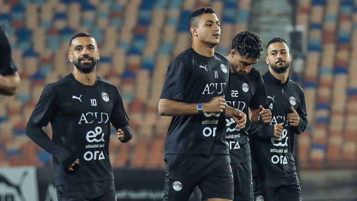 &nbsp;صلاح ومرموش يغيبان عن تشكيل منتخب مصر أمام غينيا بيساو