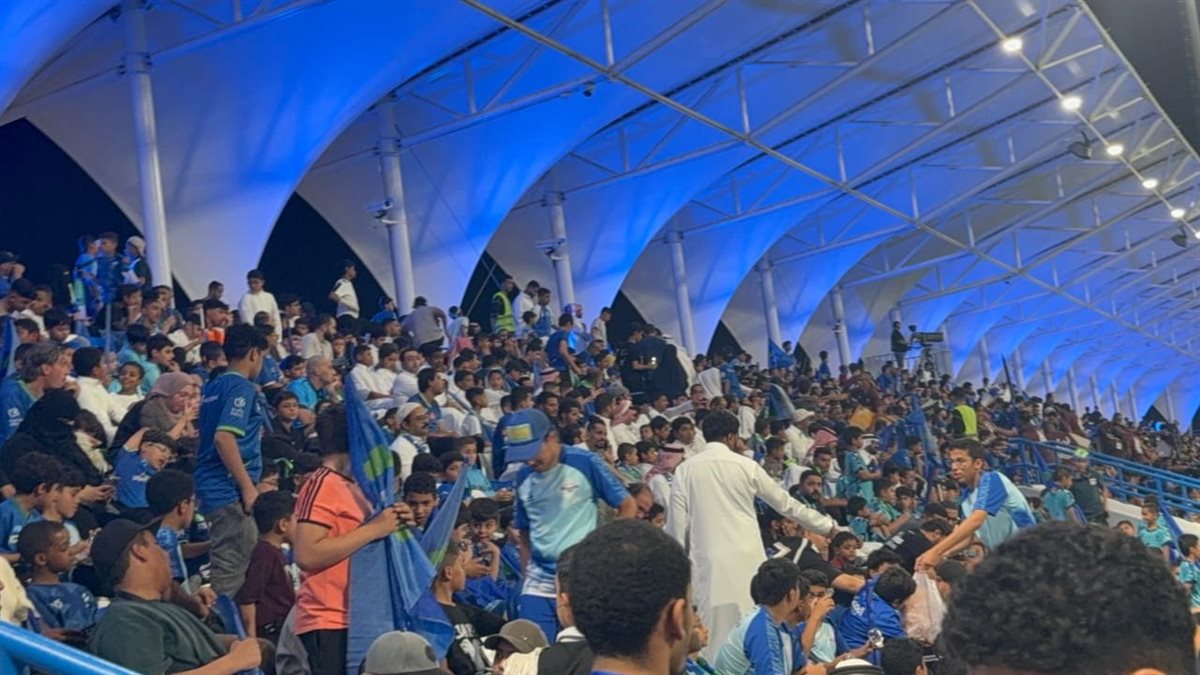 جماهير الفتح تحتفل بالهدف الأول