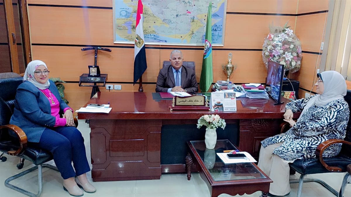 استعدادات مكثفة للأنتهاء من جاهزية اللجان الانتخابية بمدارس الفيوم