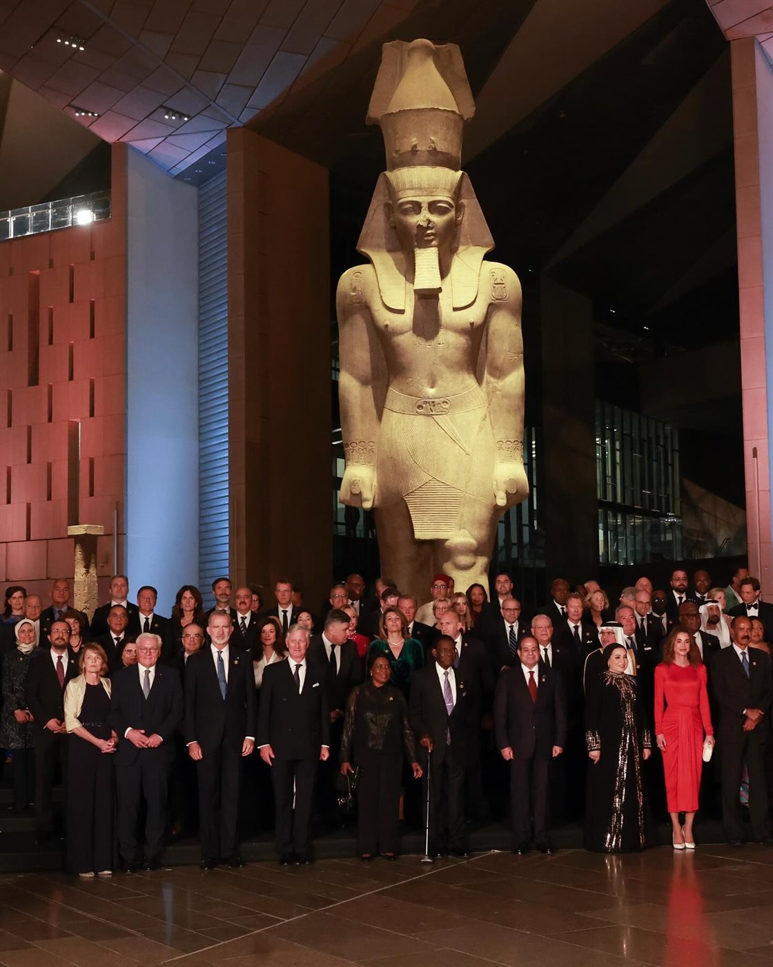 <strong>ملوك ورؤساء العالم يشهدون الافتتاح الأسطوري للمتحف المصري الكبير</strong>