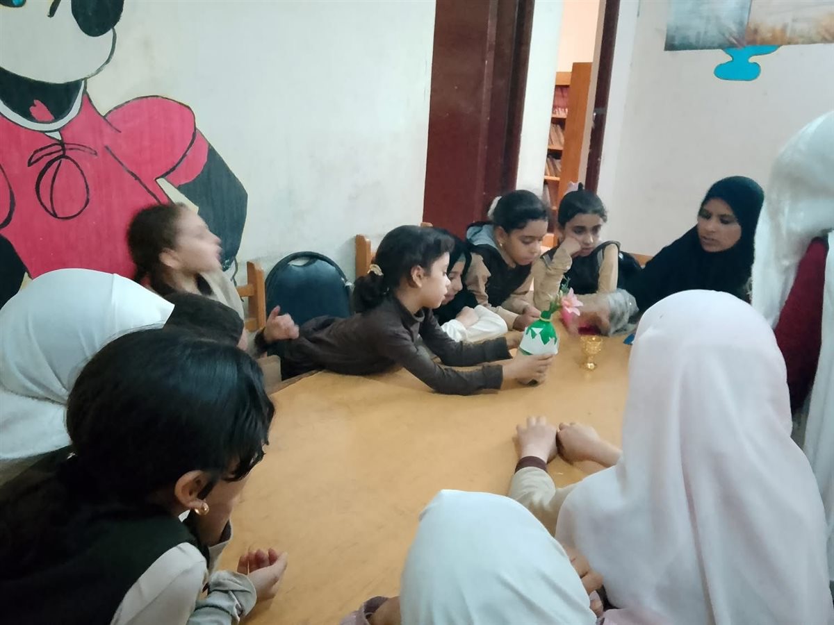 حوار مفتوح بعنوان “القيم الأخلاقية وتعزيز الثقة بالنفس” بمكتبة الكعابي الفرعية