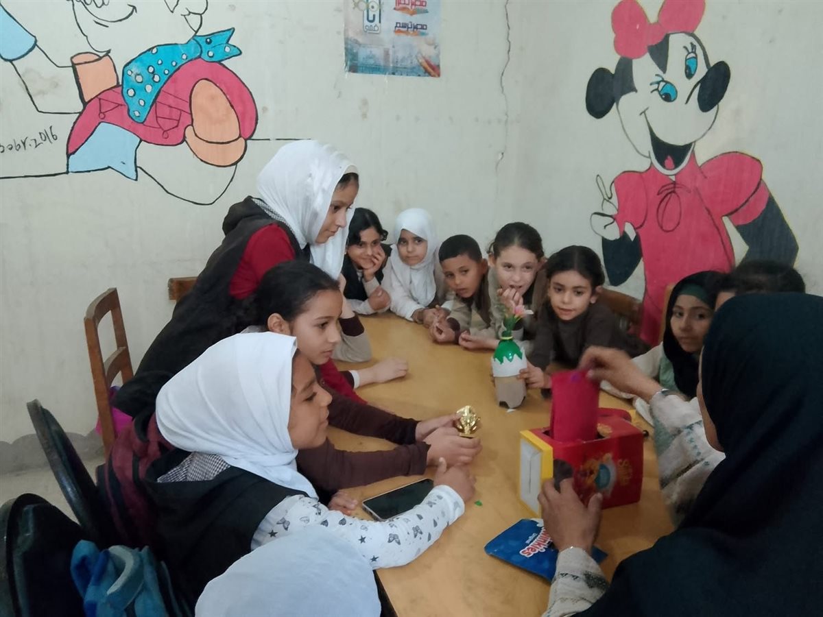 حوار مفتوح بعنوان “القيم الأخلاقية وتعزيز الثقة بالنفس” بمكتبة الكعابي الفرعية