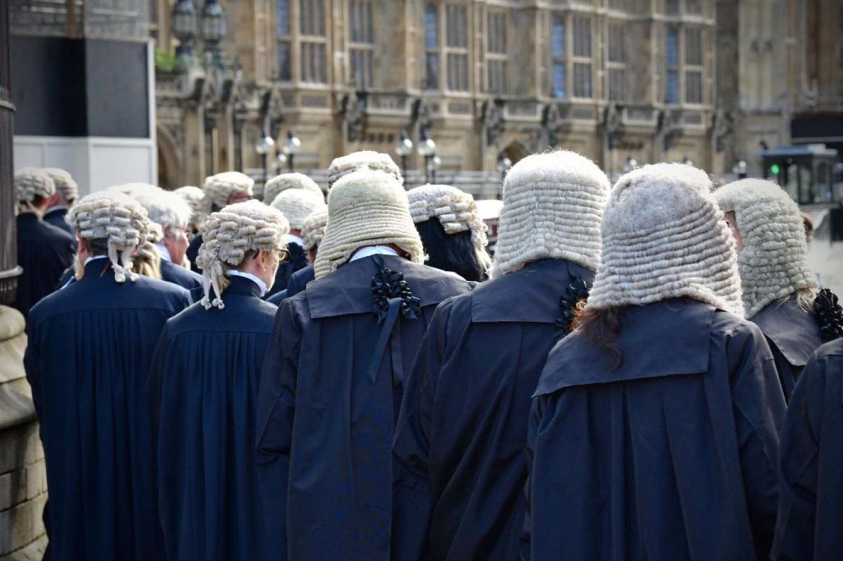 الشعر المستعار التقليدي