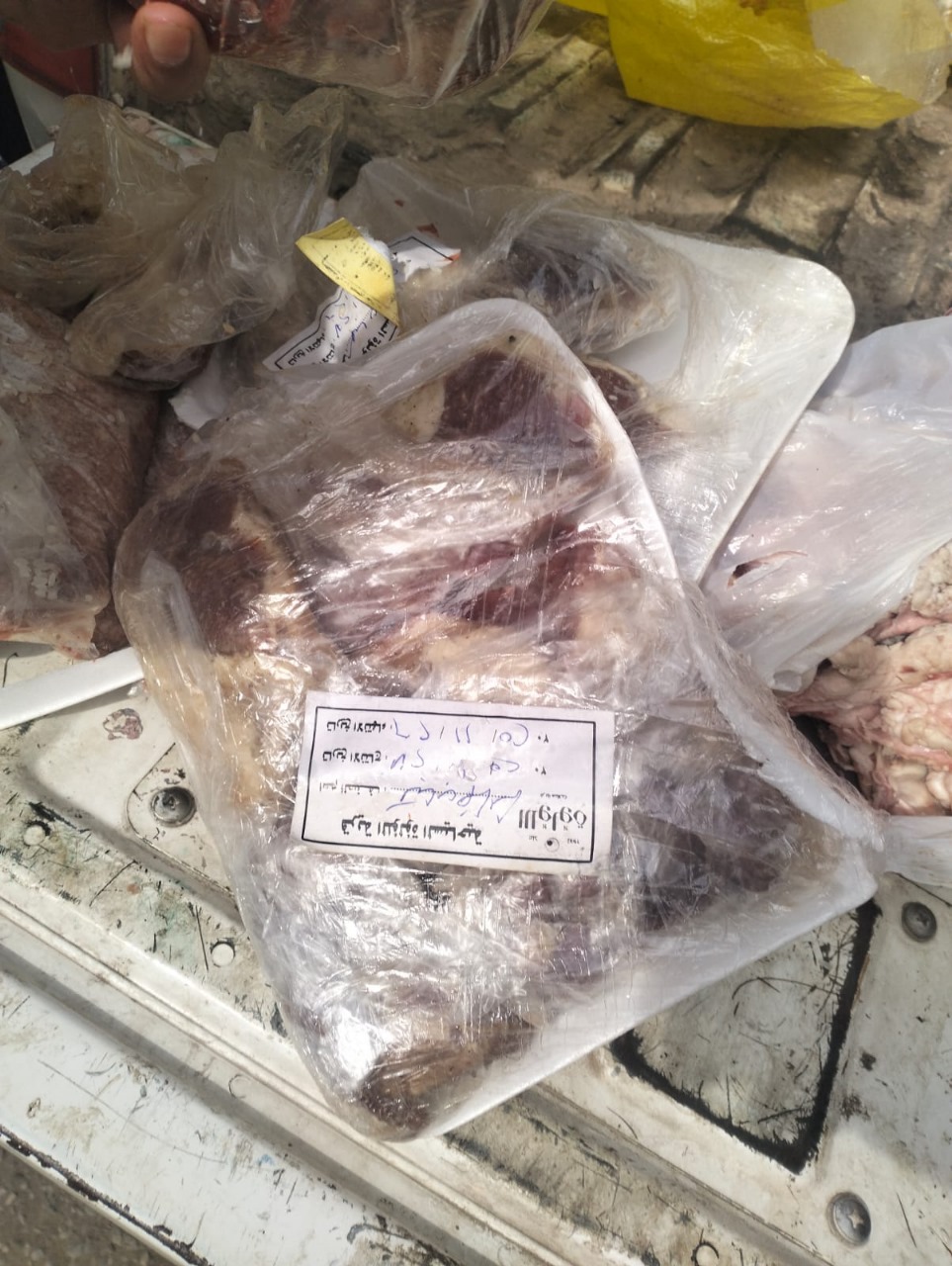 تموين الفيوم يضبط 675 لتر بنزين 80 لدي أحد تجار السوق السوداء <br>