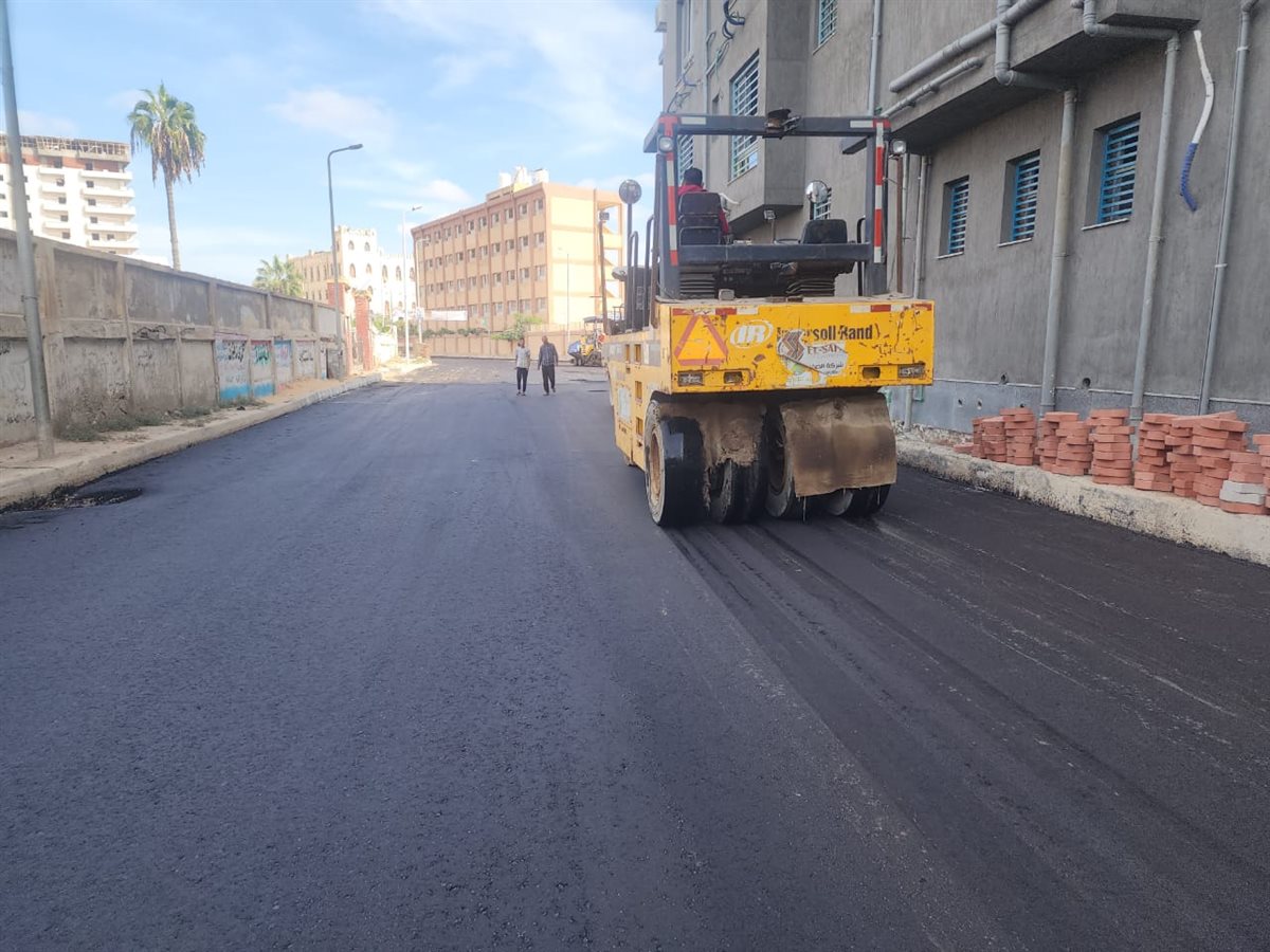 <strong>إحلال وتجديد شارع المستشفى العام بمدينة رشيد</strong>