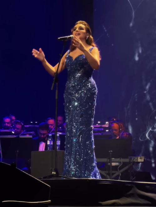 أنغام في حفلها بباريس