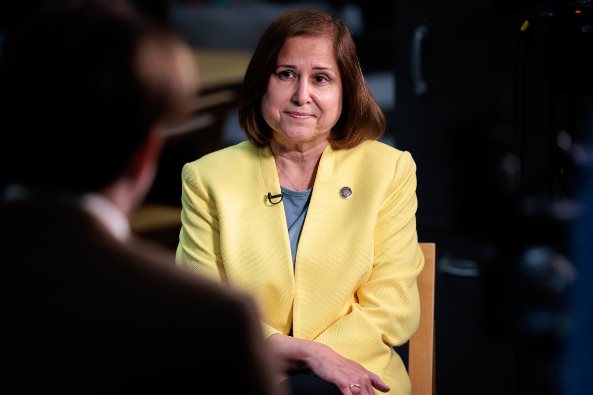 <strong>غزالة هاشمي</strong>