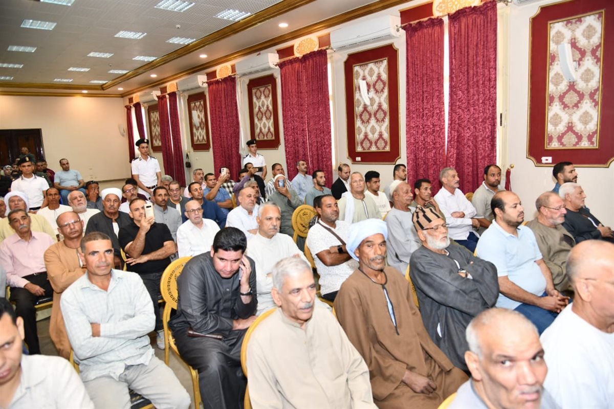 محافظ الفيوم ومدير الأمن يشهدان مراسم إجراء القرعة العلنية للحج<br>