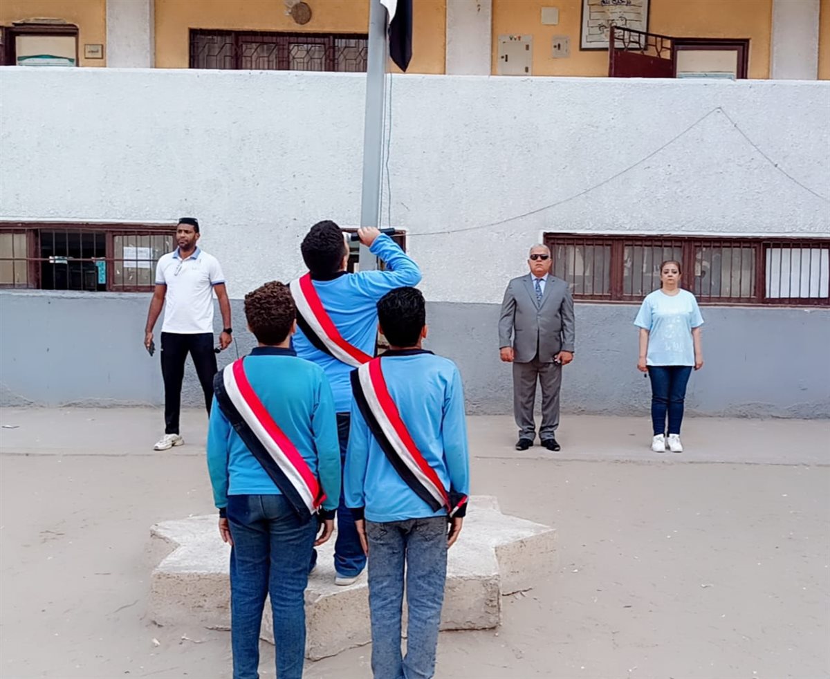 قبيصي: فى جولة بمدرسة البكباشي الإعدادية ويؤكد على تفعيل مبادرة