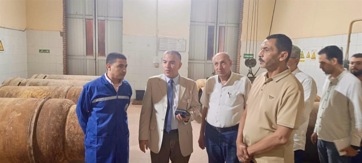 في أولى جولاته.. رئيس شركة مياه الفيوم يتفقد محطة مياه قحافة ويتابع أعمال التشغيل والصيانة