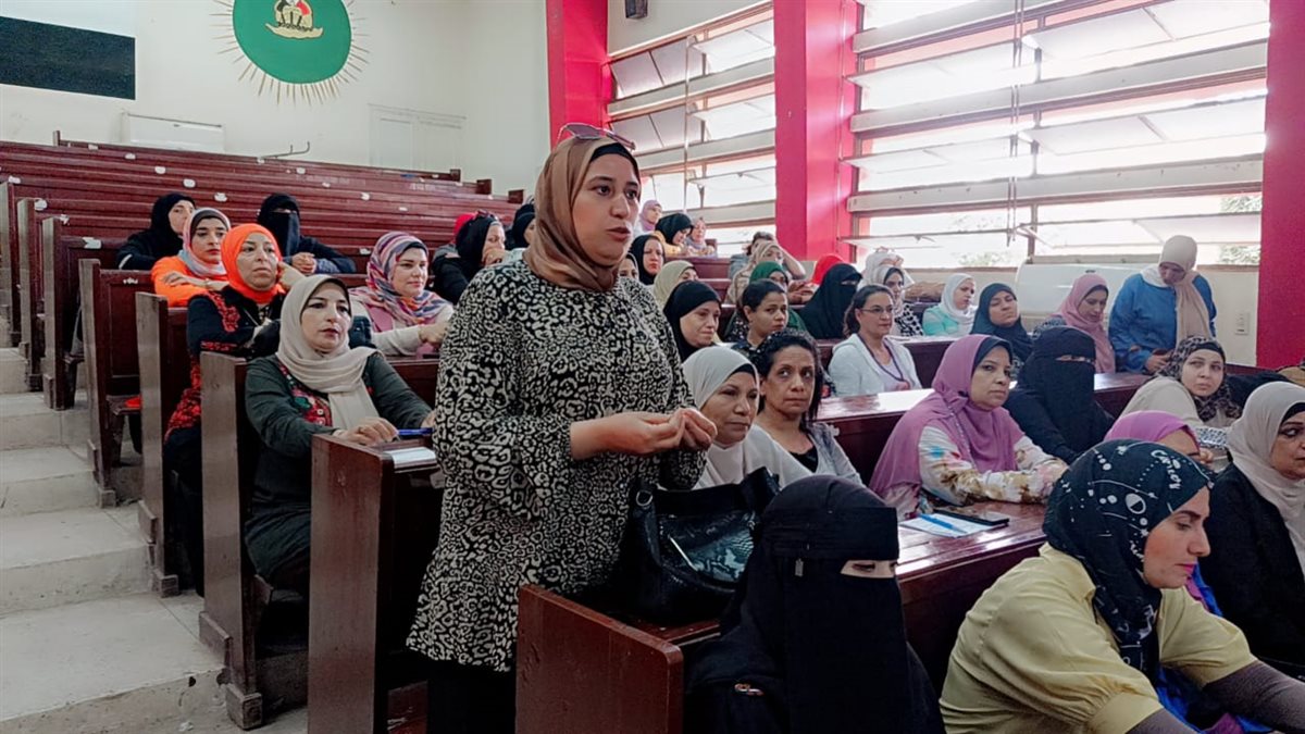 قبيصي يجتمع بمنسقي الصحة المدرسية بمدارس غرب الفيوم ضمن مشروع