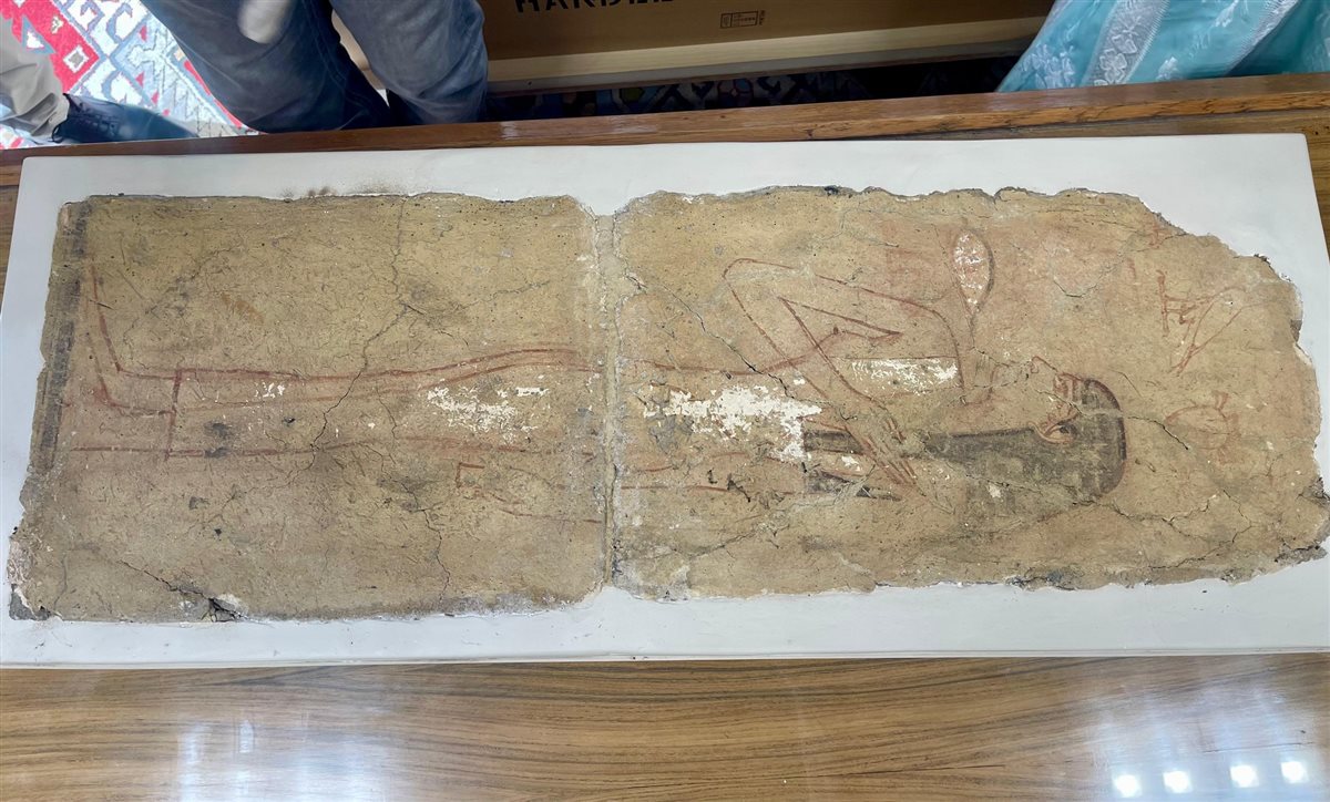 <strong>قطع أثرية</strong>