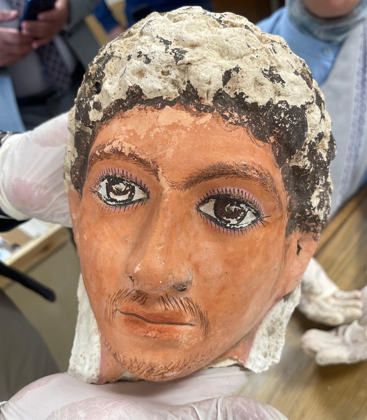 <strong>قطع أثرية</strong>