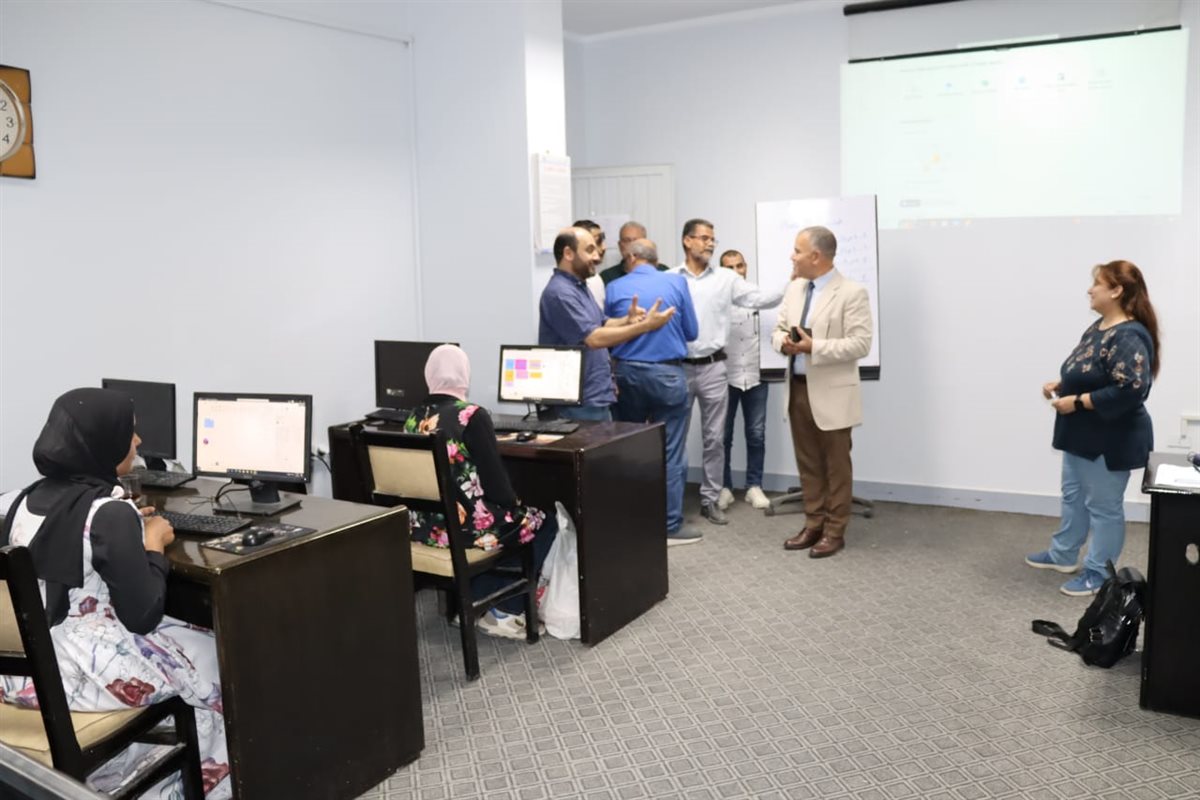 رئيس مياه الفيوم يتفقد عددًا من مواقع العمل لمتابعة سير الأداء بالشركة