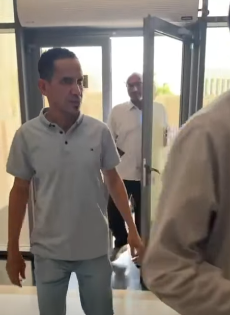 <strong>توافد المصريين بدبي للإدلاء بأصواتهم في انتخابات مجلس النواب بالخارج</strong>