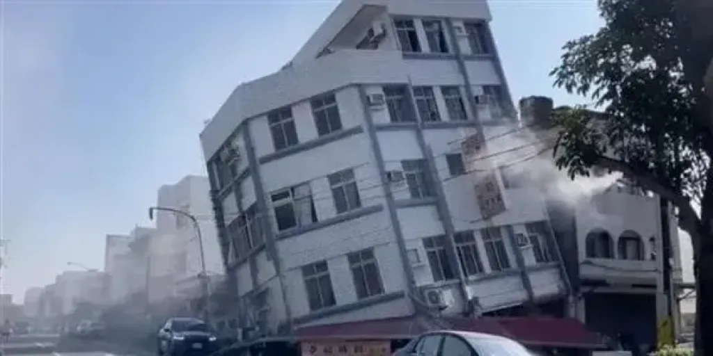 <strong>إعصار جنوب البرازيل</strong>