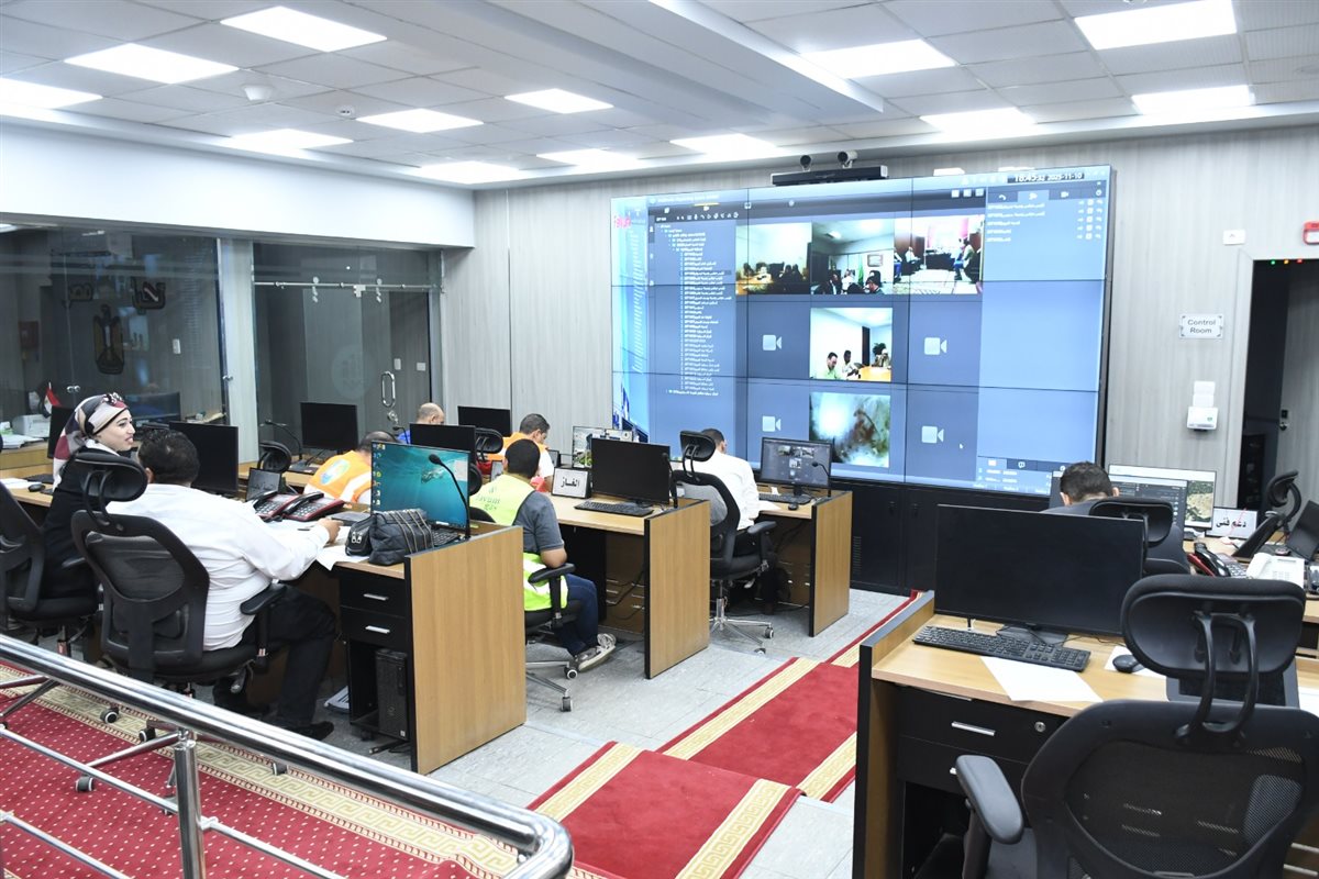 عبر مركز الشبكة الوطنية للطوارئ.. محافظ الفيوم يتابع سير انتخابات مجلس النواب خلال الفترة المسائية