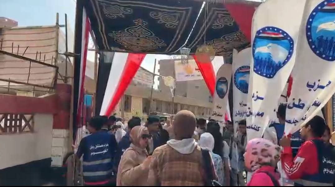 تزايد إقبال الناخبين على لجان الإقتراع وتصدر الشباب المشهد فى اليوم الثانى لإنتخابات النواب بالفيوم