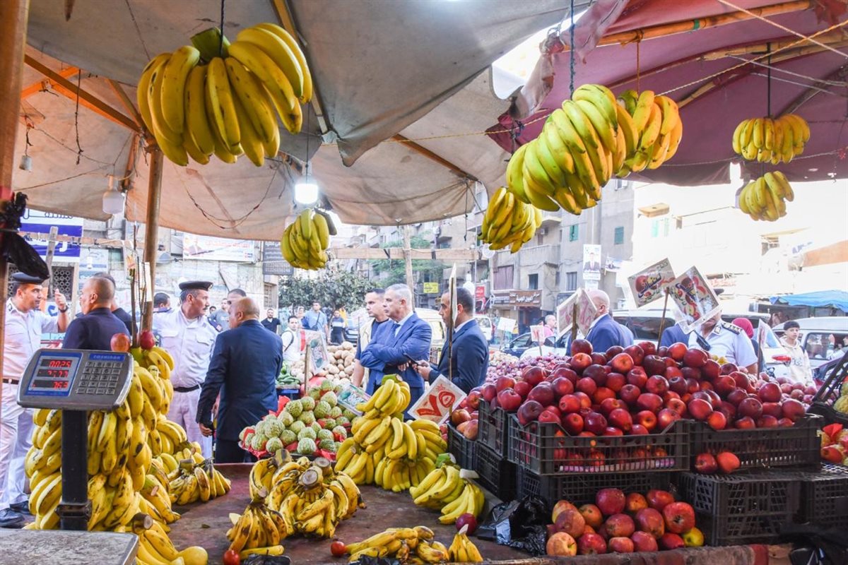 محافظ الإسكندرية يوجه بإزالة تعديات الباعة الجائلين