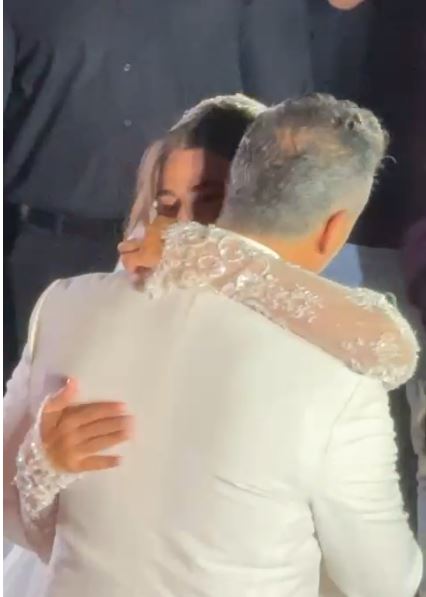 هايدي موسى ترقص مع زوجها محمد غانم في حفل زفافهما