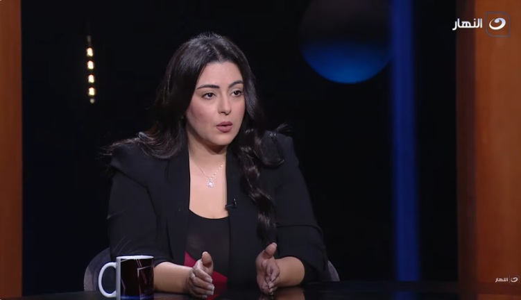 <strong> الفنانة نهى عابدين</strong>