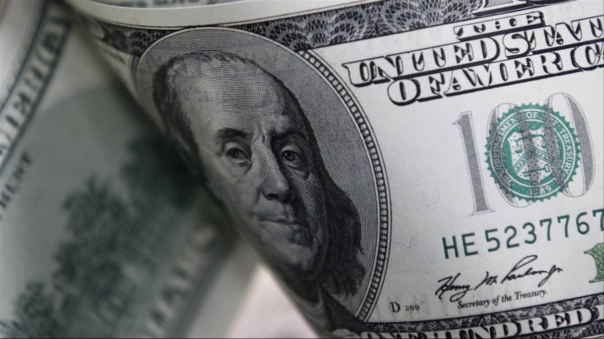 سعر الدولار الآن في مصر.. آخر تحديث في البنوك قبل إجازة العيد
