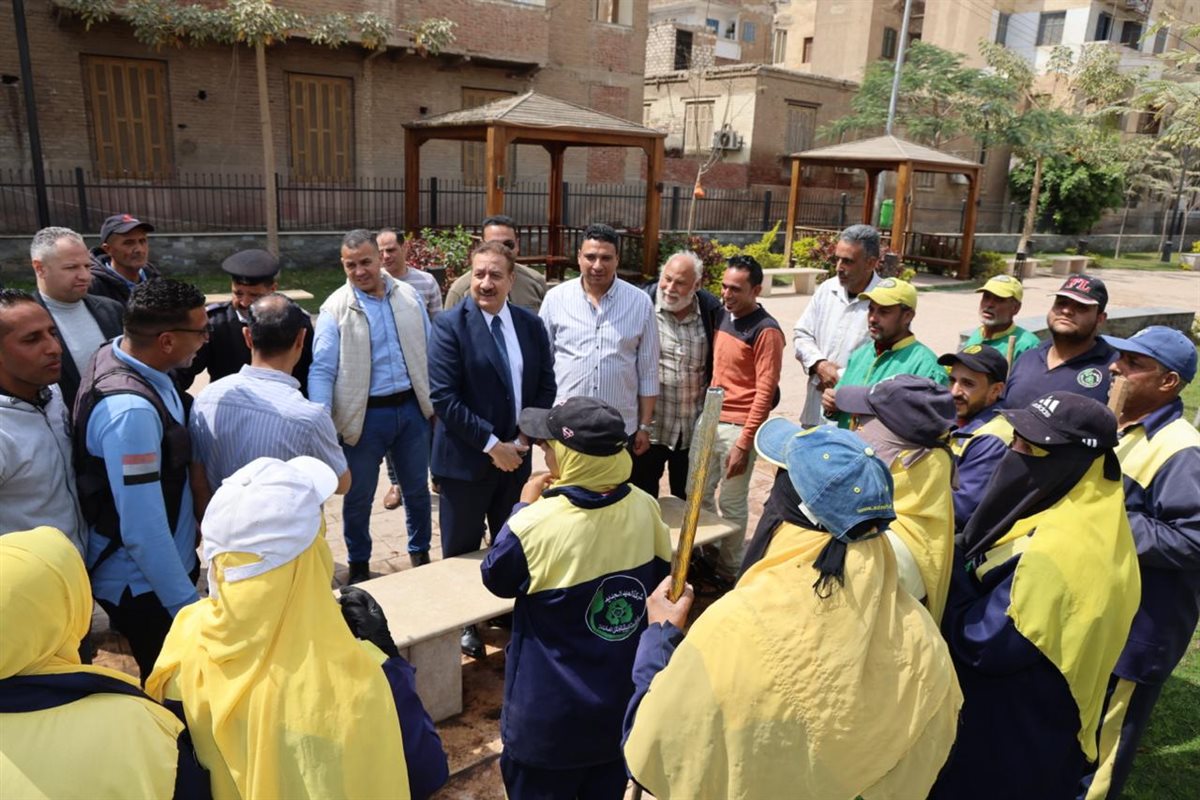 جانب من زيارة المحافظ