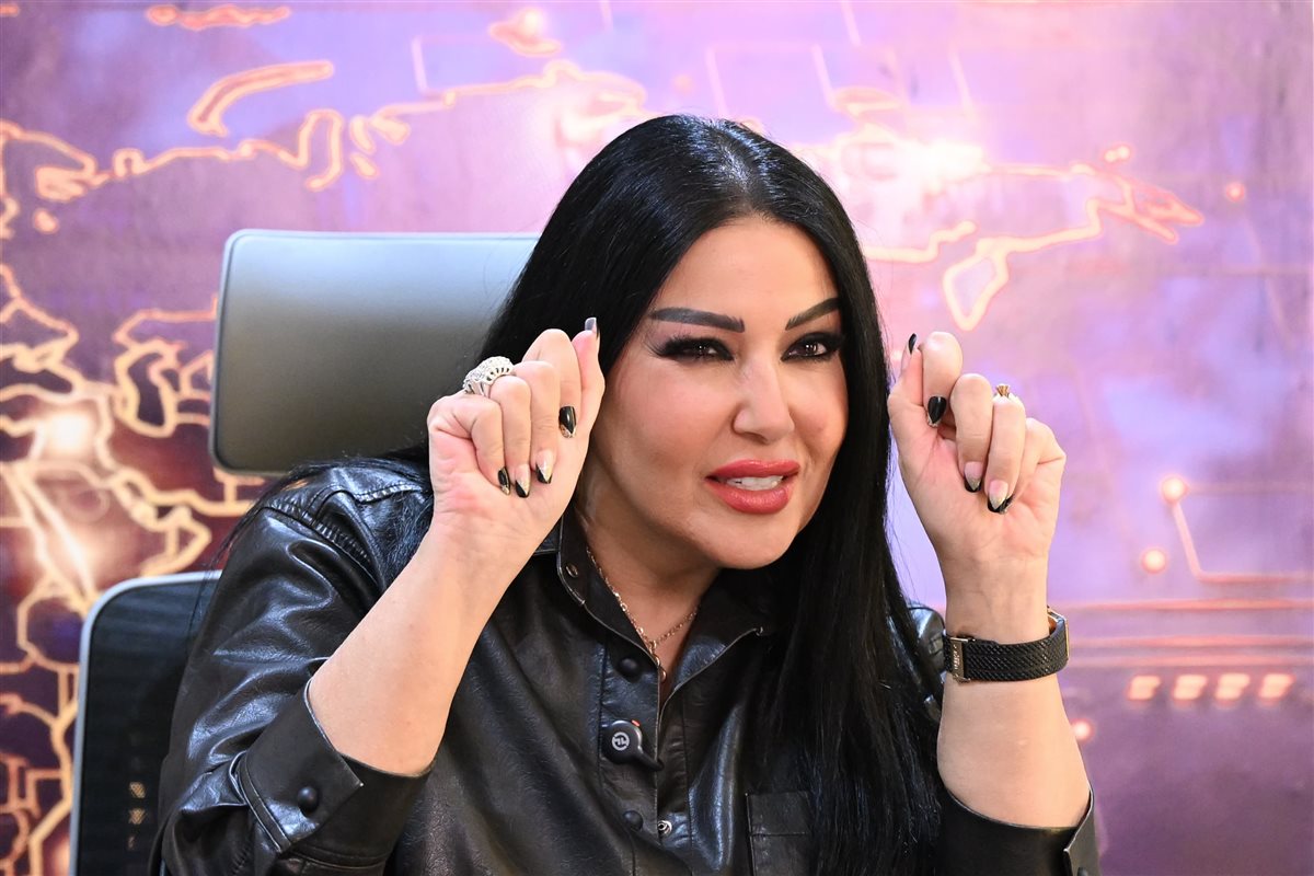 سمية الخشاب فى نيوز رووم