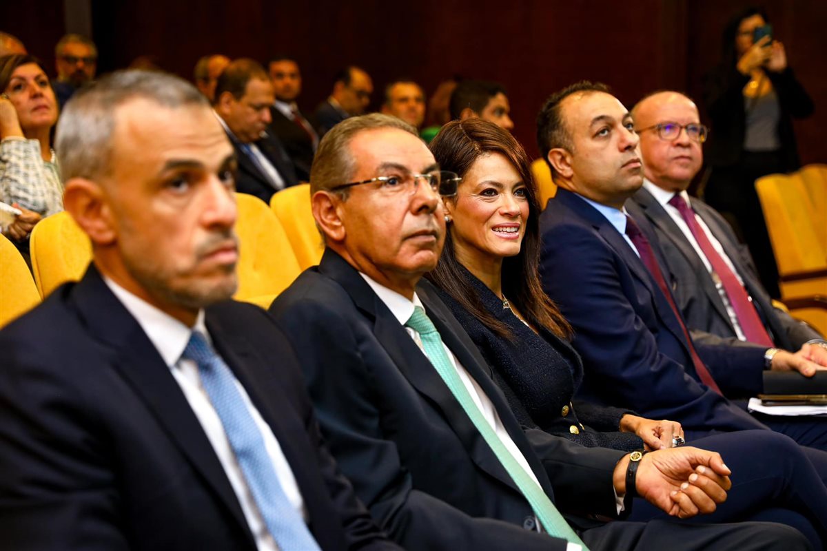 “المشاط” والقيادات المصرفية