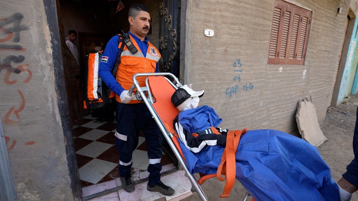 نقل الطفلة إيمان ضحية قطار المنوفية