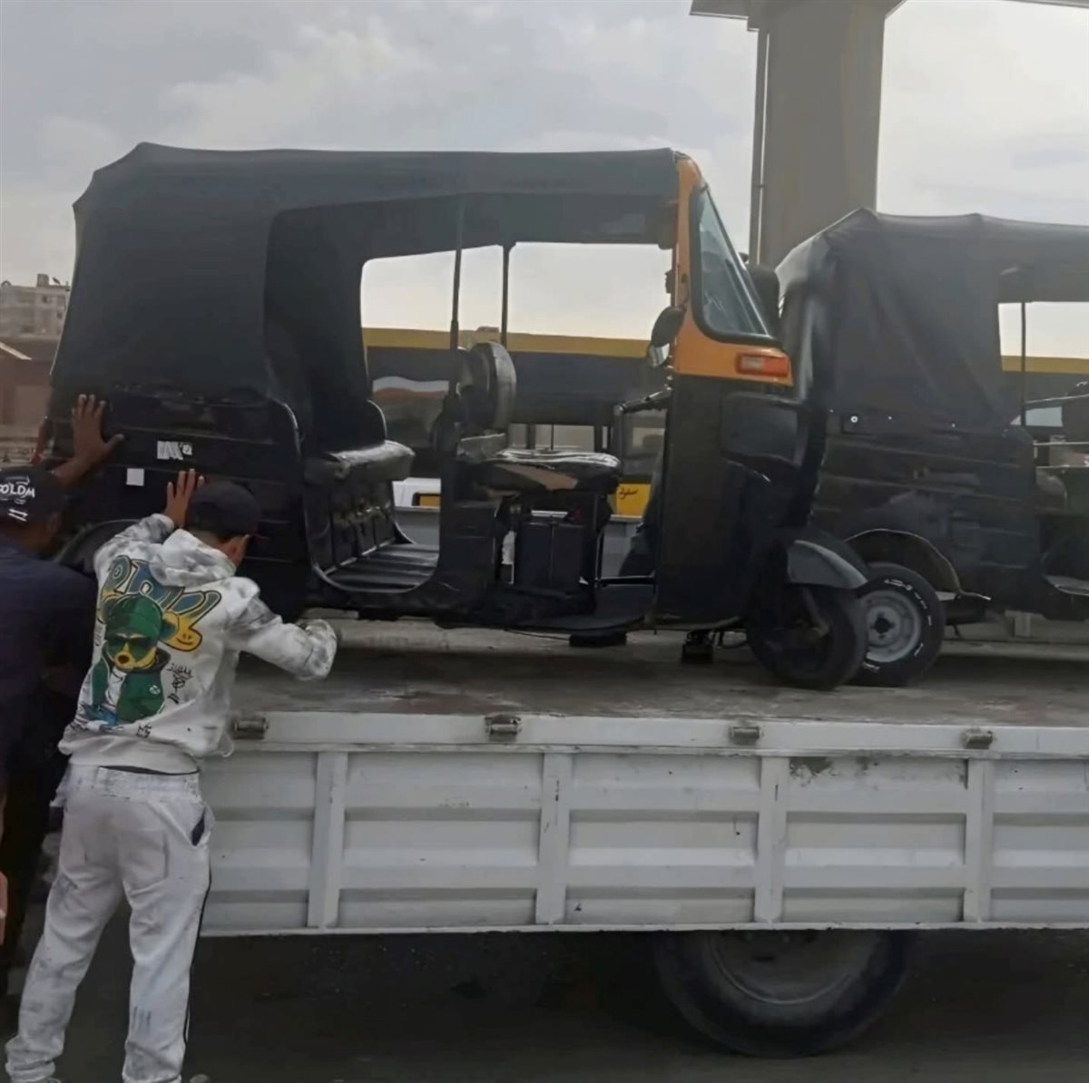 جانب من الحملة