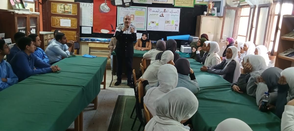 تشكيل الوعي الثقافي والفكري ضمن مبادرة جيل واع محاضرة تثقيفية للطلاب باطسا