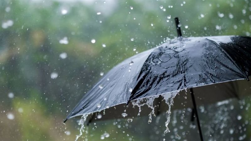 فرص سقوط الأمطار
