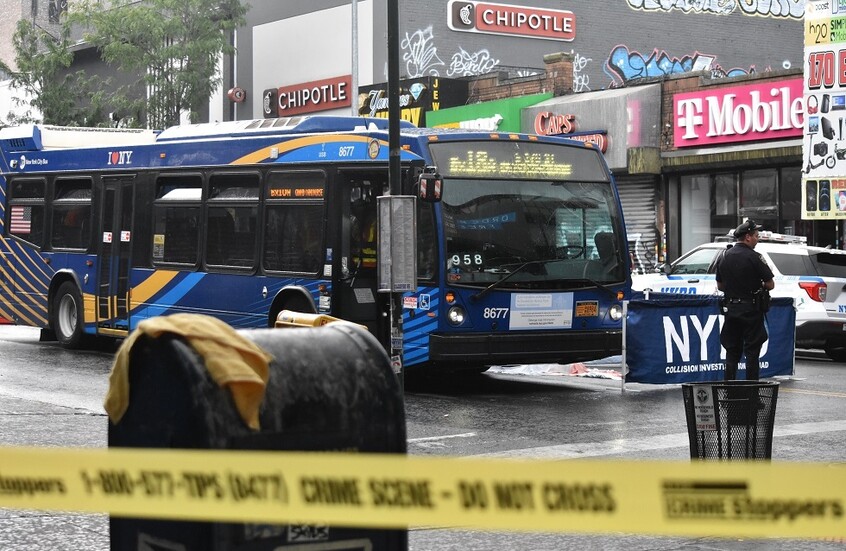 <strong>موكب نائب الرئيس الأمريكي يتعرض لحادث سير</strong>