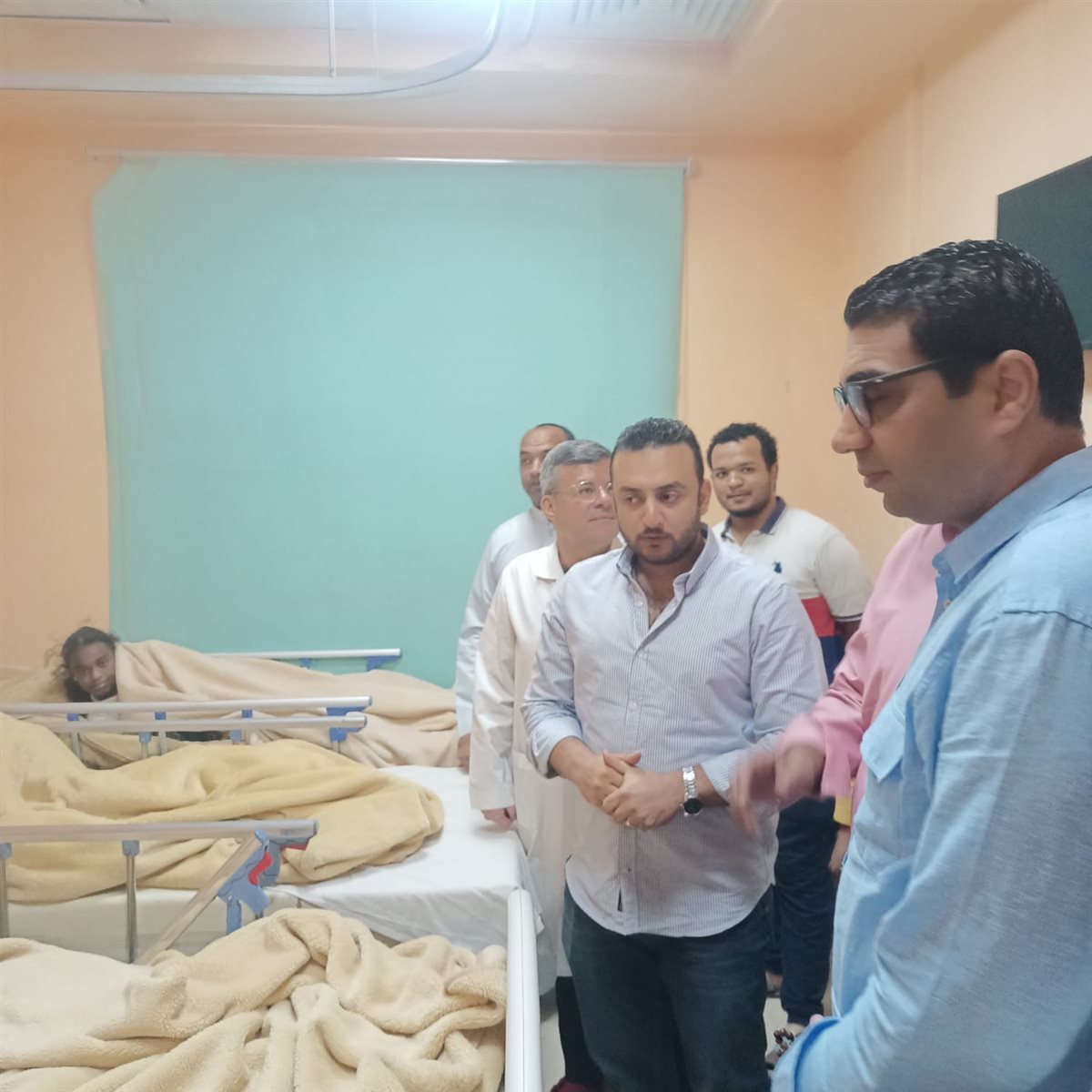 نائب محافظ الأقصر &nbsp;يزور ضحايا الحادث