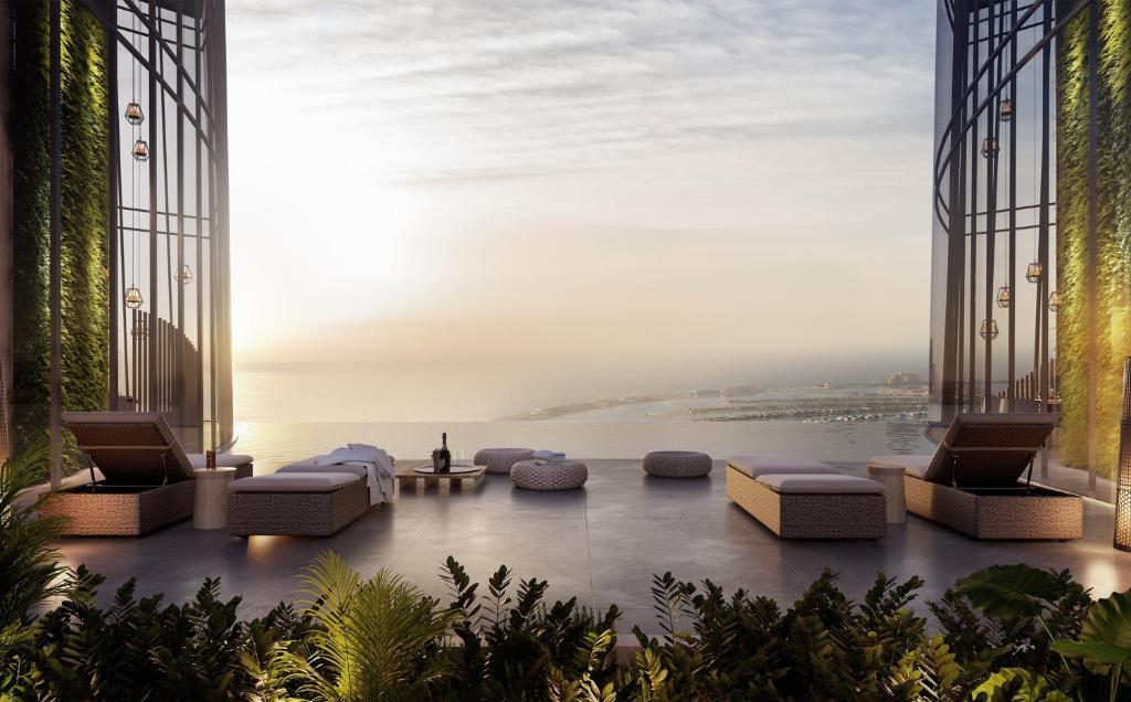 <strong>دبي تفتتح أطول فندق في العالم</strong>