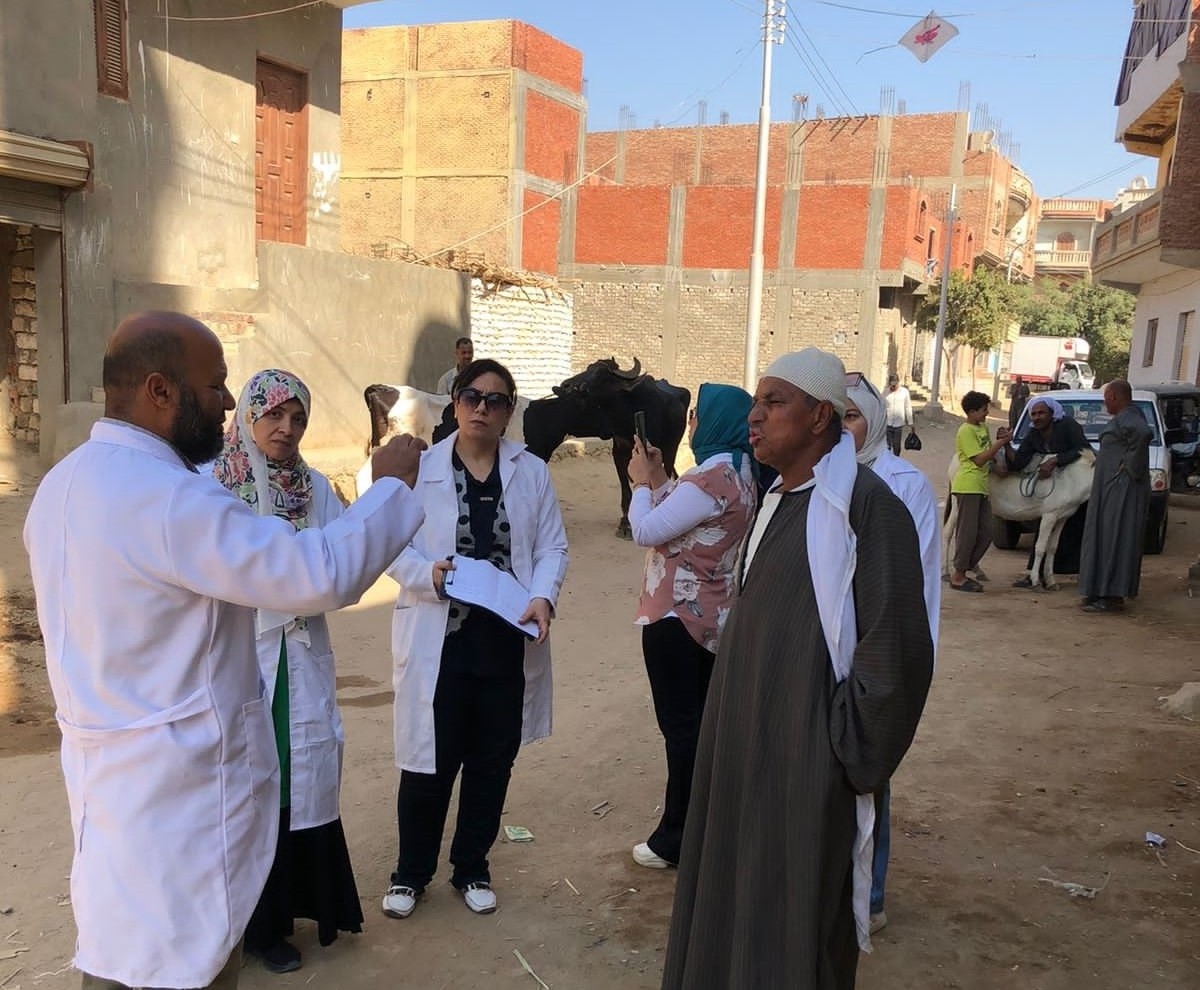 تحصين ١٨٤٠ رأس ماشية ضد مرضي الحمى القلاعية وحمى الوادي المتصدع بالفيوم