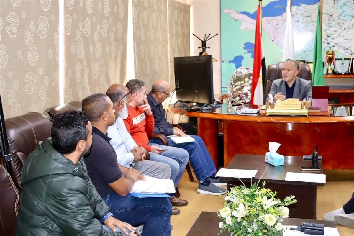 مياه الفيوم: اجتماع موسع لوضع خطط عاجلة لتحسين خدمات مياه الشرب بالمحافظة