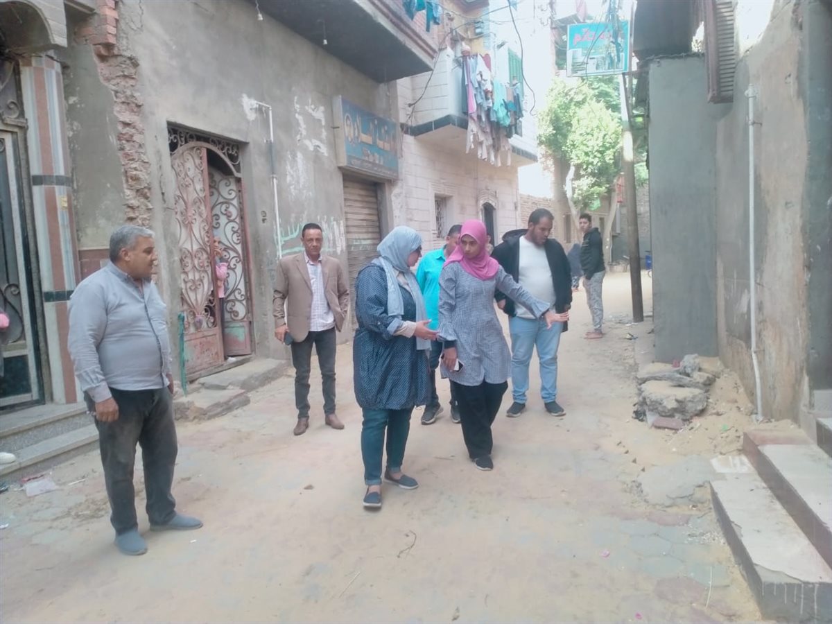 رئيس مركز ابشواى: إستكمال أعمال رصف 11 شارع بالإنترلوك وأعمال تغطية بالمواسير بشكشوك <br>