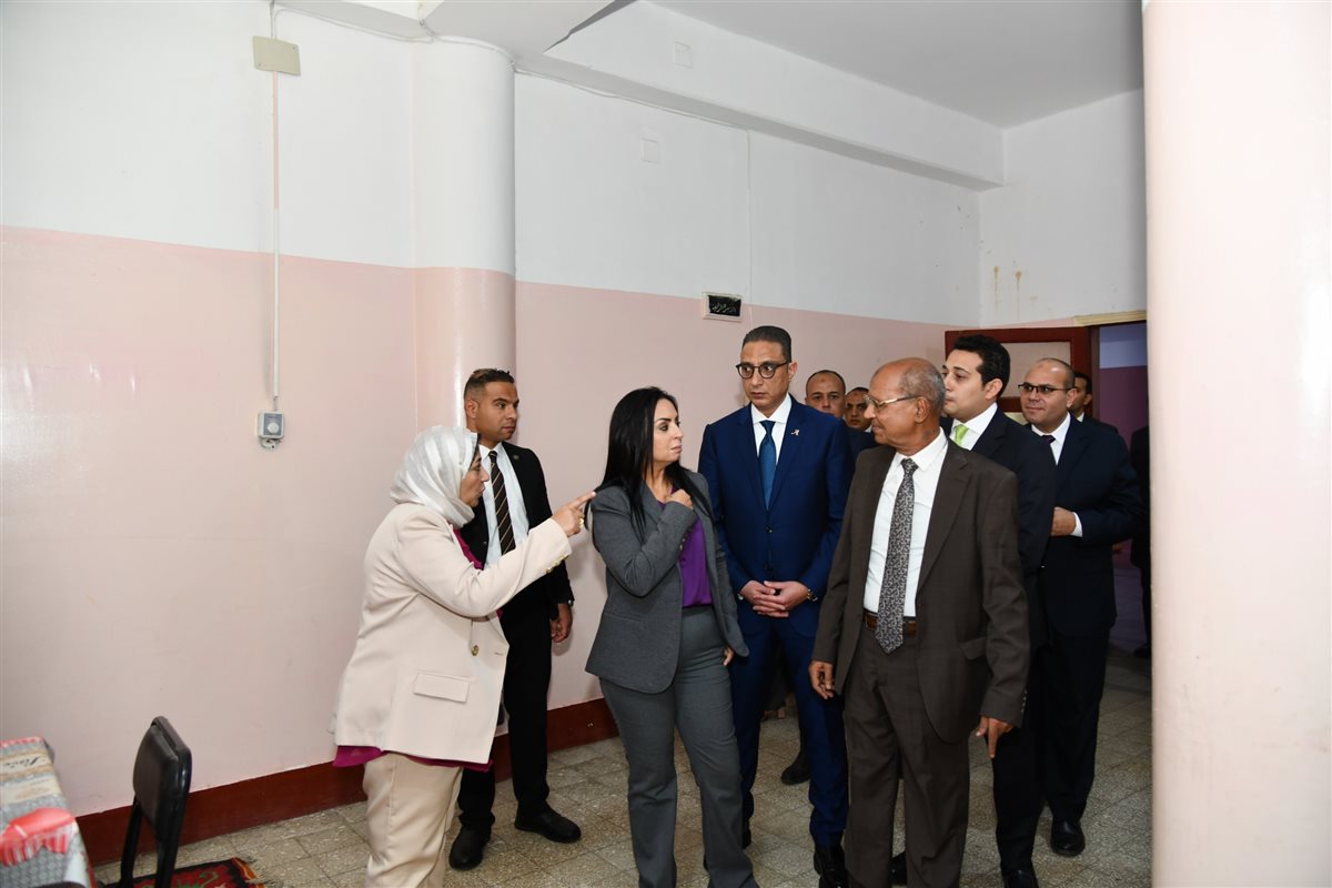 وزيرة التضامن توجه بدراسة حالة الأطفال بمؤسسة الرعاية الاجتماعية للأيتام بالحادقة الفيوم وأوضاع المؤسسة المالية والإدارية