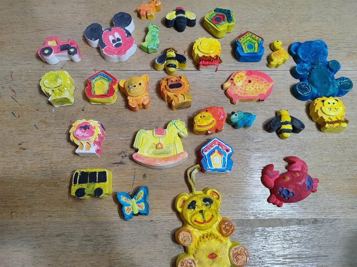 مكتبة الفيوم العامة تستقبل مدرسة الشهيدة منة الإعدادية بنات في يوم ثقافي متكامل