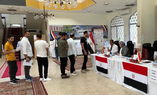 <strong>الجالية المصرية بالكويت تتوافد على صناديق الاقتراع من انتخابات النواب 2025</strong>